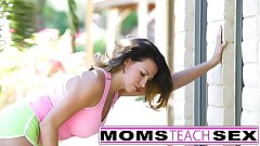 Play female parent gives tiny teens a lesson in pussy licking